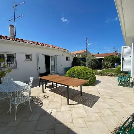 Maison Proche Centre-ville Holiday home *
